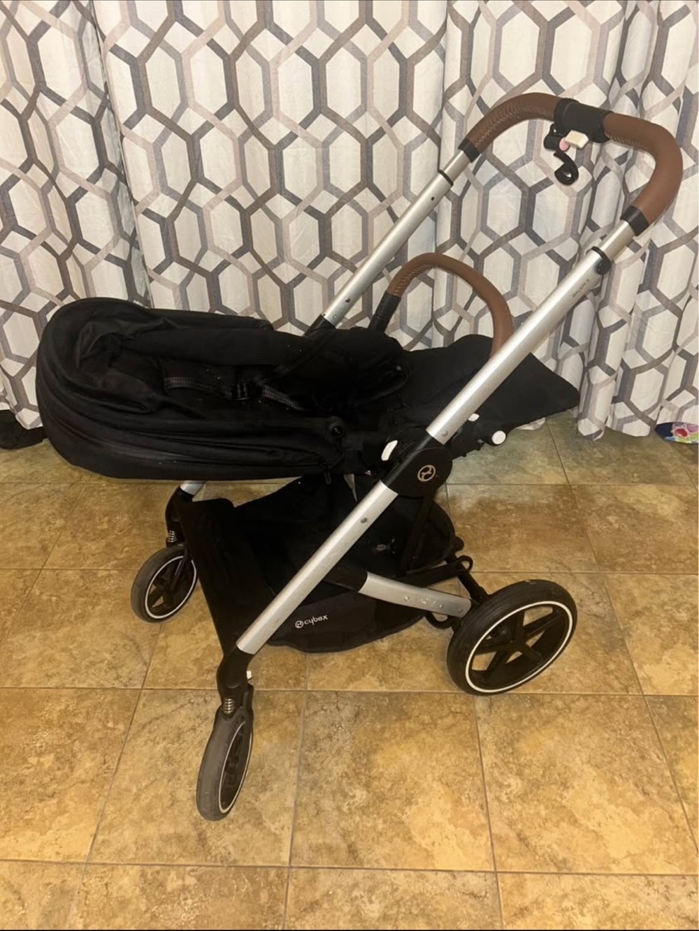 Cybex Black Stroller Bassinet Insert with Brown Handle Accents